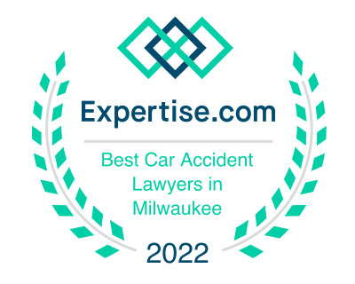 wi_milwaukee_car-accident-lawyers_2022_transparent